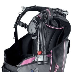 Scubapro Bella BCD PINK for Scuba Divers. - USED